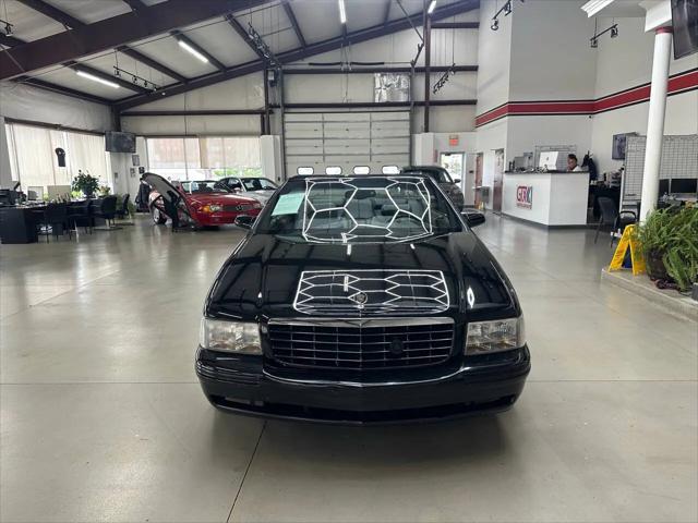 1998 Cadillac DeVille Standard
