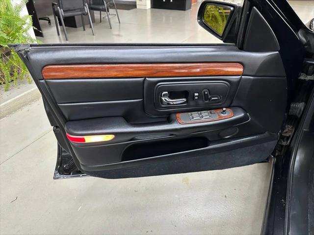 1998 Cadillac DeVille Standard