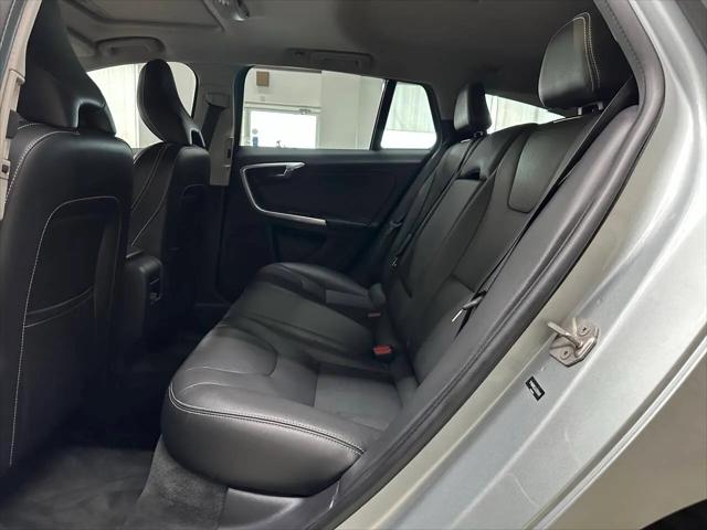 2018 Volvo V60 T5 Dynamic