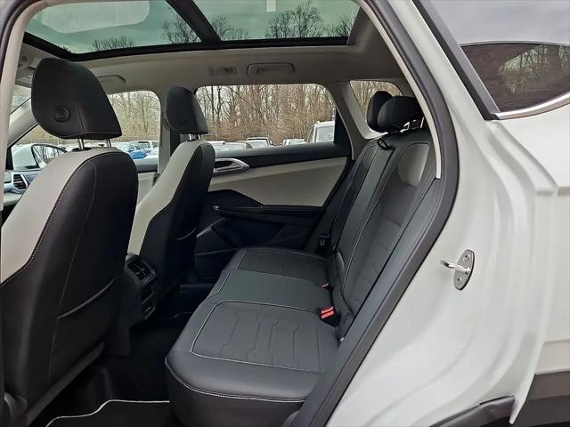 2026 Volkswagen Taos SE