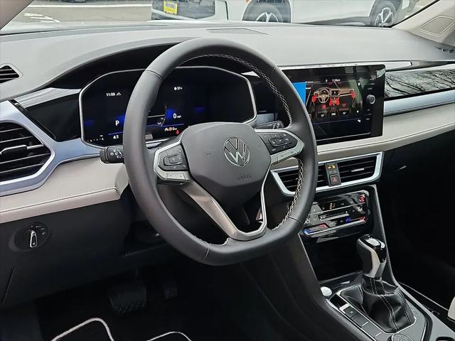 2026 Volkswagen Taos SE