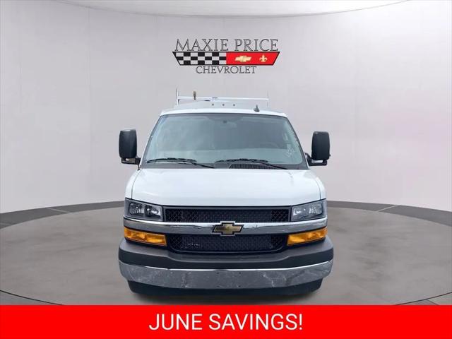 2025 Chevrolet Express Cutaway Work Van