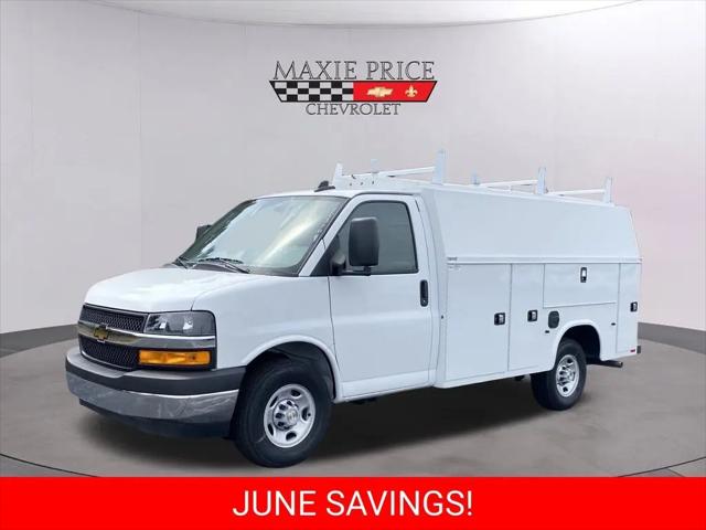 2025 Chevrolet Express Cutaway Work Van