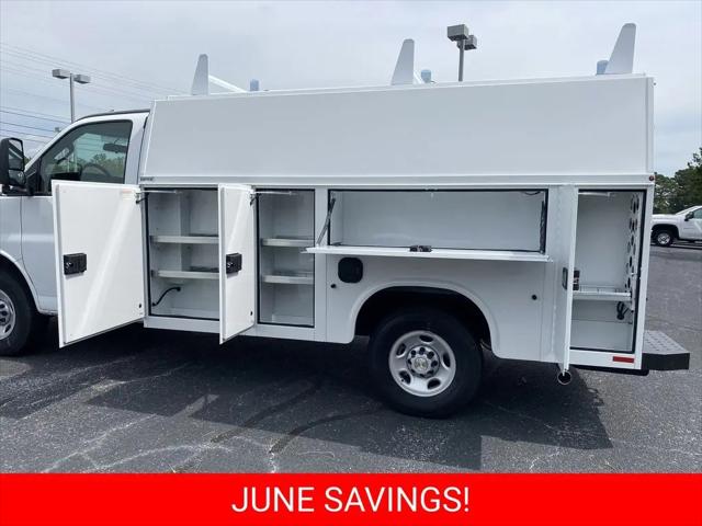 2025 Chevrolet Express Cutaway Work Van