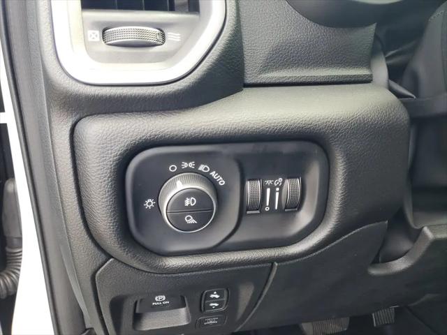 2025 Ram 1500 Big Horn Crew Cab 4x4 57 Box
