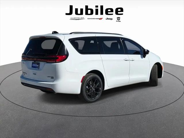 2026 Chrysler Pacifica Limited AWD