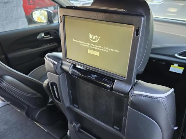 2026 Chrysler Pacifica Limited AWD