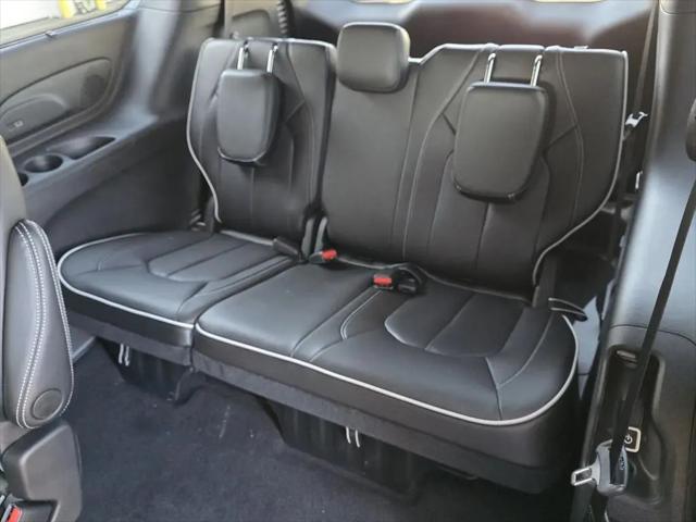 2026 Chrysler Pacifica Limited AWD