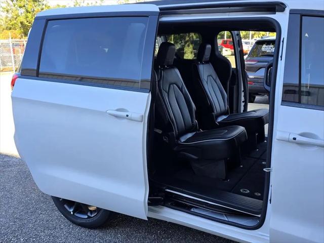 2026 Chrysler Pacifica Limited AWD