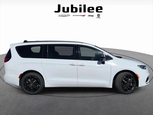 2026 Chrysler Pacifica Limited AWD
