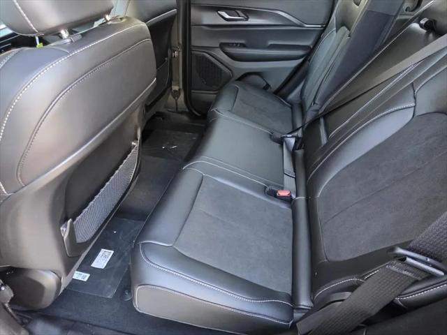 2025 Jeep Grand Cherokee Altitude X 4x4