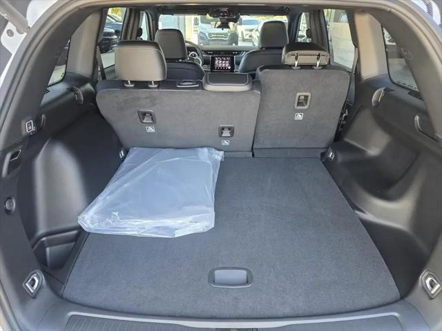 2025 Jeep Grand Cherokee Altitude X 4x4