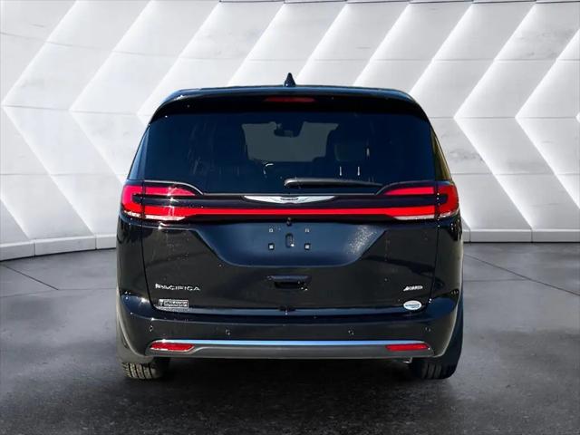 2026 Chrysler Pacifica Select AWD