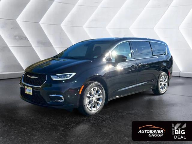 2026 Chrysler Pacifica Select AWD for sale in St Johnsbury, VT
