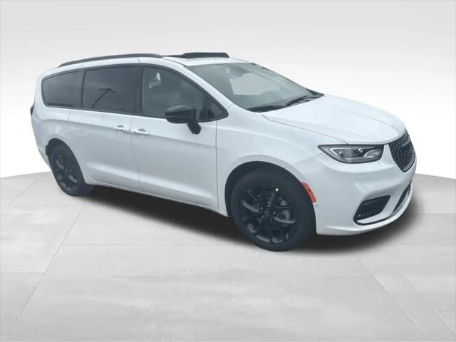 2026 Chrysler Pacifica Limited AWD