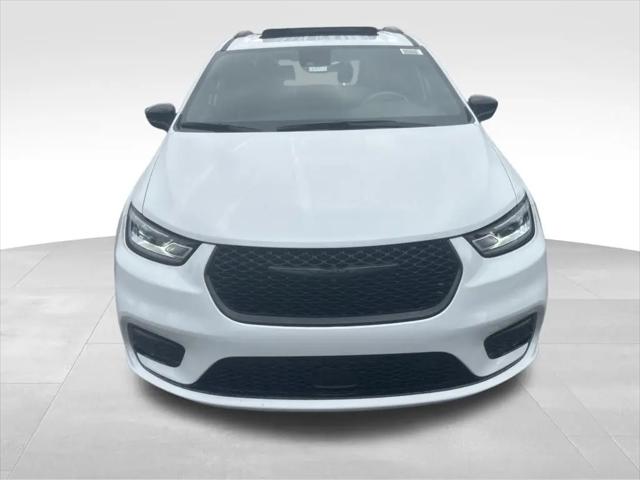 2026 Chrysler Pacifica Limited AWD