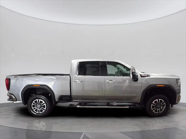 2026 GMC Sierra 2500HD Crew Cab, Standard Bed, SLT, 4WD