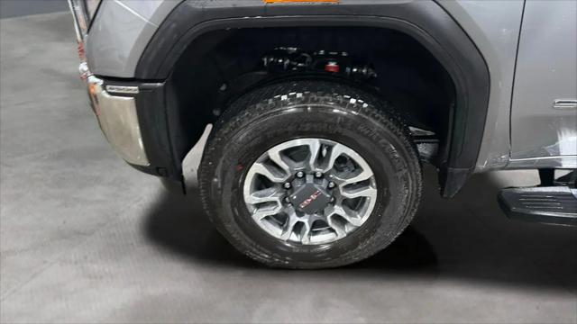 2026 GMC Sierra 2500HD Crew Cab, Standard Bed, SLT, 4WD