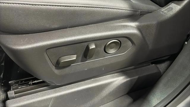 2026 GMC Sierra 2500HD Crew Cab, Standard Bed, SLT, 4WD
