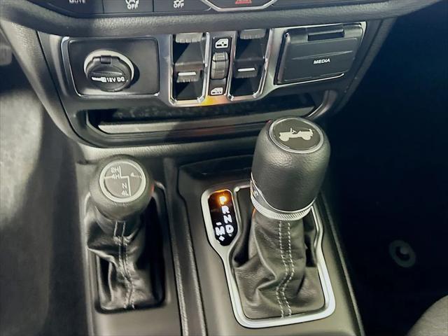 2025 Jeep Wrangler 4-Door Summit 4x4