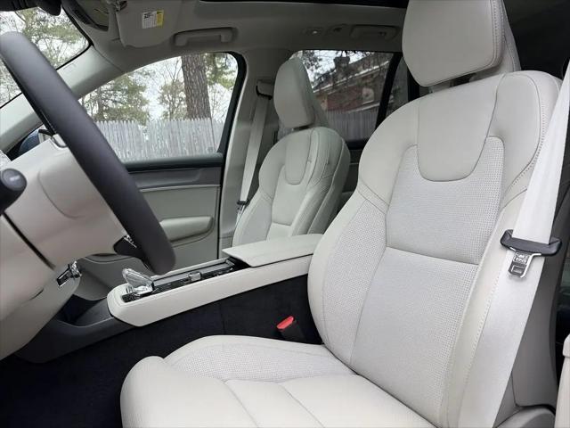 2026 Volvo XC90 Ultra, B6 AWD Gas (mild hybrid), Gasoline, Bright, 7 Seats