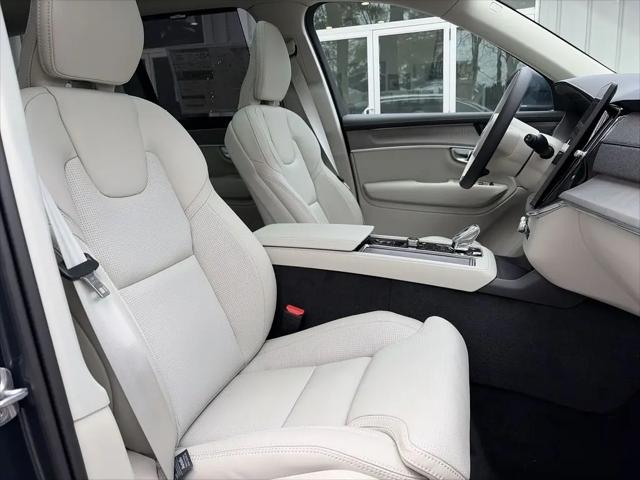 2026 Volvo XC90 Ultra, B6 AWD Gas (mild hybrid), Gasoline, Bright, 7 Seats