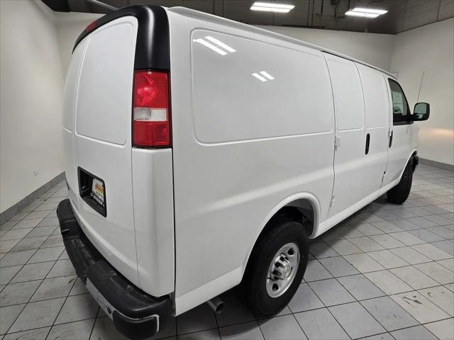 2025 Chevrolet Express Cargo Van RWD 2500 Regular Wheelbase WT
