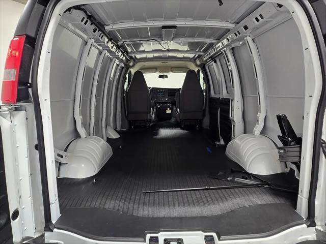 2025 Chevrolet Express Cargo Van RWD 2500 Regular Wheelbase WT