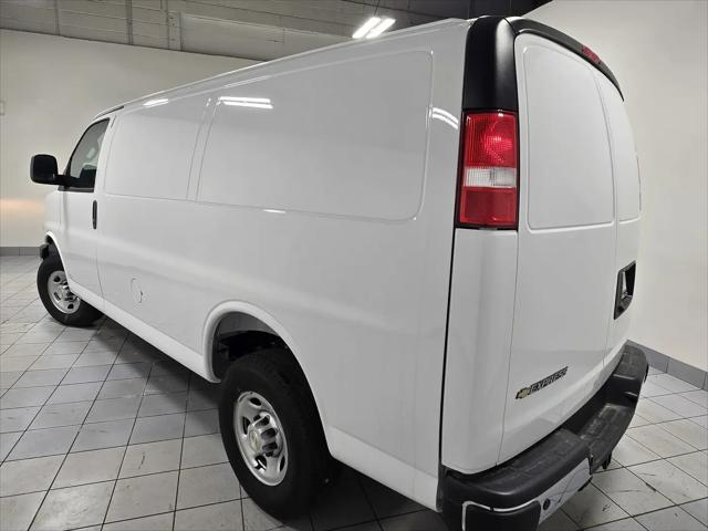 2025 Chevrolet Express Cargo Van RWD 2500 Regular Wheelbase WT