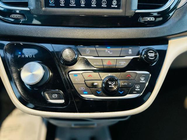 2020 Chrysler Pacifica Touring L
