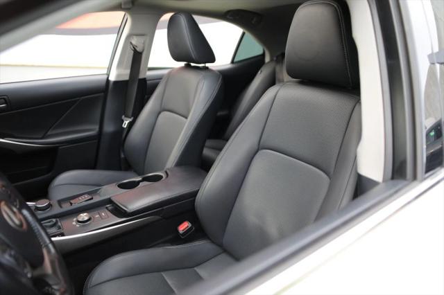 2020 Lexus IS 300 300 F Sport