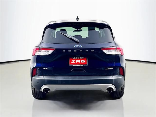 2021 Ford Escape SE Hybrid