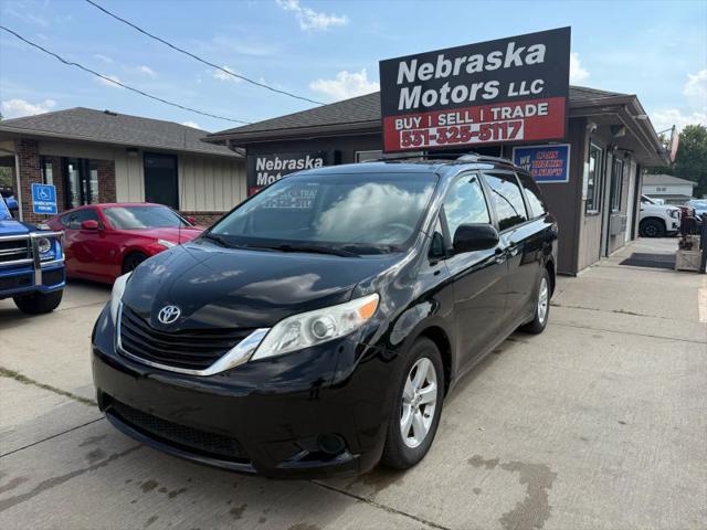 2014 Toyota Sienna LE V6 7 Passenger Mobility