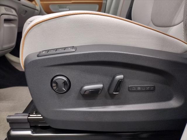 2025 Volkswagen ID. Buzz 1st Edition with 4MOTION