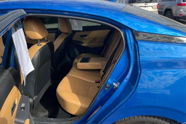 2023 Nissan Sentra SV Xtronic CVT