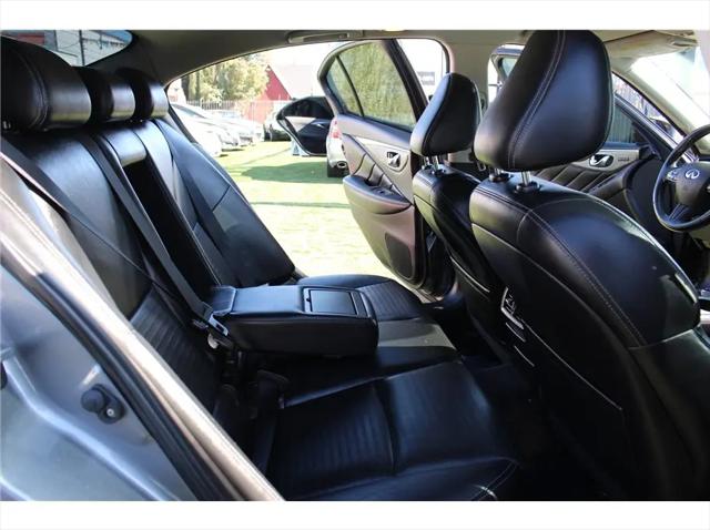 2016 INFINITI Q50 3.0t Red Sport 400