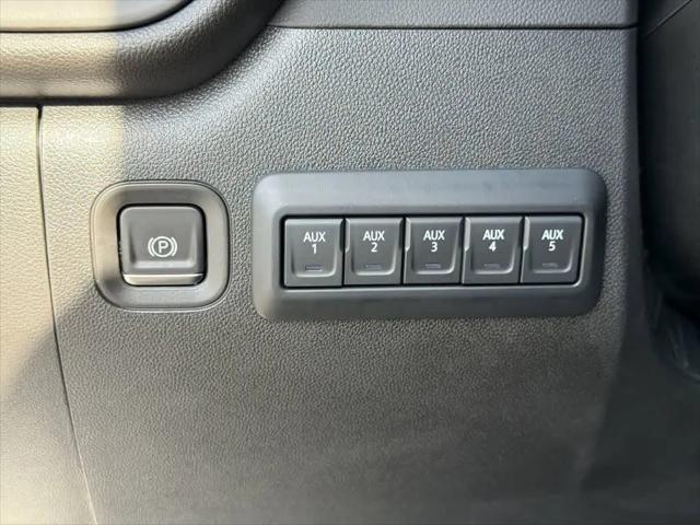 2025 GMC Sierra 2500HD 2WD Regular Cab Long Bed Pro