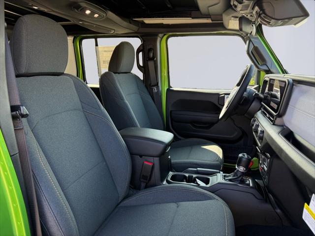 2025 Jeep Wrangler 4-Door Willys 4x4