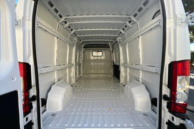 2026 Ram ProMaster 2500 Cargo Van Tradesman High Roof 159 WB w/Pass Seat