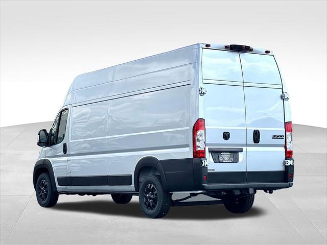 2026 Ram ProMaster Cargo Van SLT+