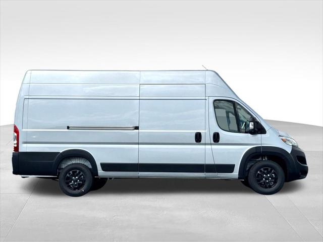 2026 Ram ProMaster Cargo Van SLT+