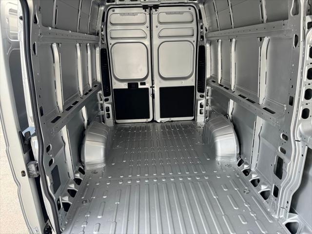 2026 Ram ProMaster Cargo Van SLT+