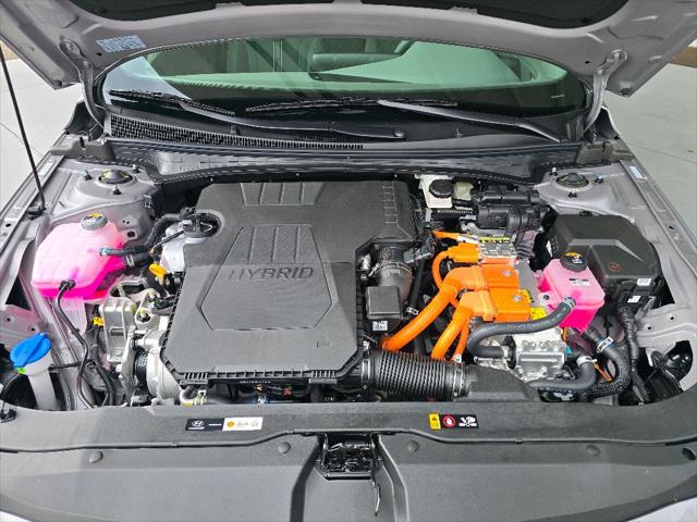 2025 Hyundai Elantra Hybrid SEL Sport