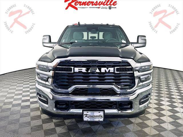 2026 RAM Ram 3500 RAM 3500 TRADESMAN CREW CAB 4X4 8 BOX