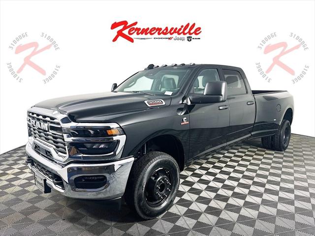 2026 RAM Ram 3500 RAM 3500 TRADESMAN CREW CAB 4X4 8 BOX