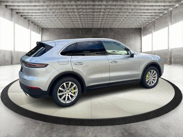 2023 Porsche Cayenne E Hybrid AWD 4dr SUV