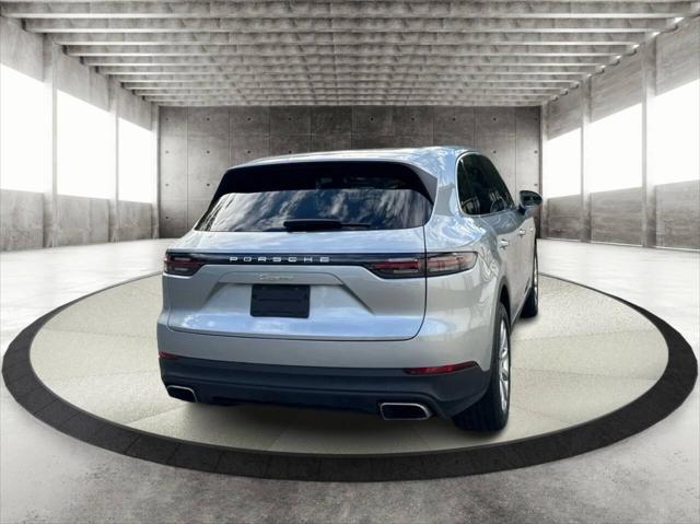 2023 Porsche Cayenne E Hybrid AWD 4dr SUV