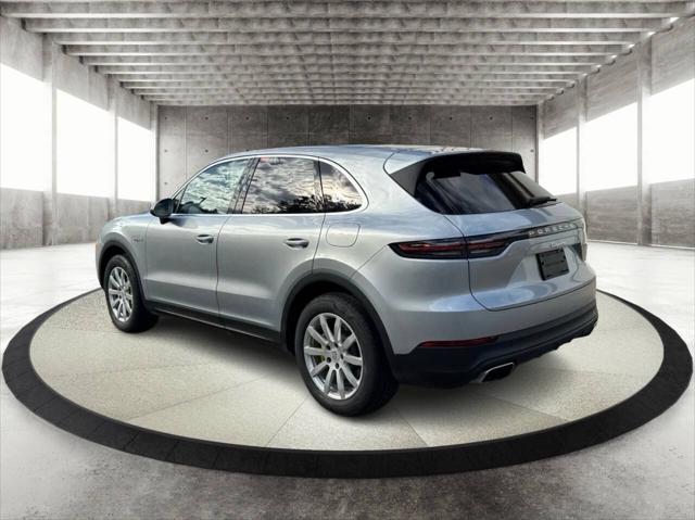 2023 Porsche Cayenne E Hybrid AWD 4dr SUV
