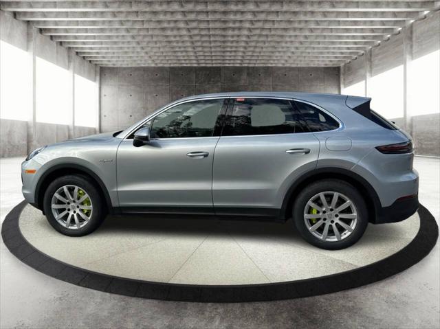 2023 Porsche Cayenne E Hybrid AWD 4dr SUV