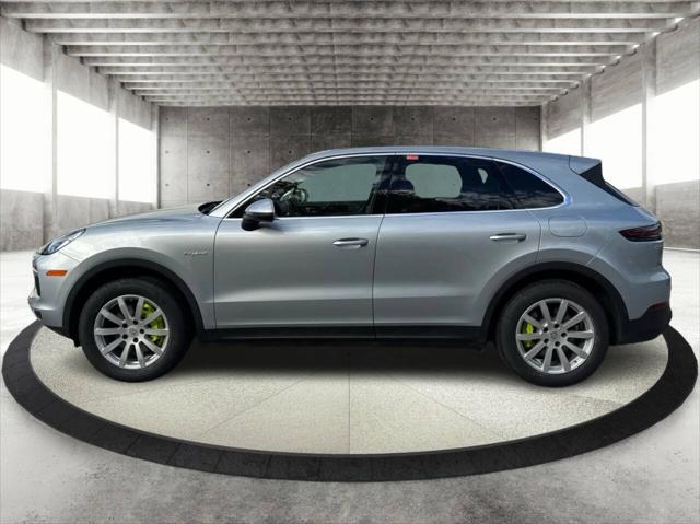 2023 Porsche Cayenne E Hybrid AWD 4dr SUV